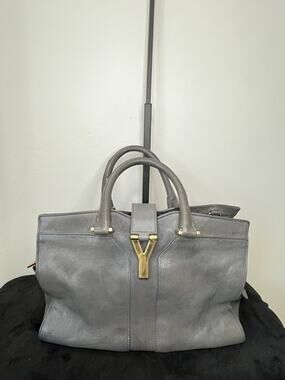 Authentic Saint Laurent Gray Cabas ChYc Leather Tote Bag Entrupy Certified
